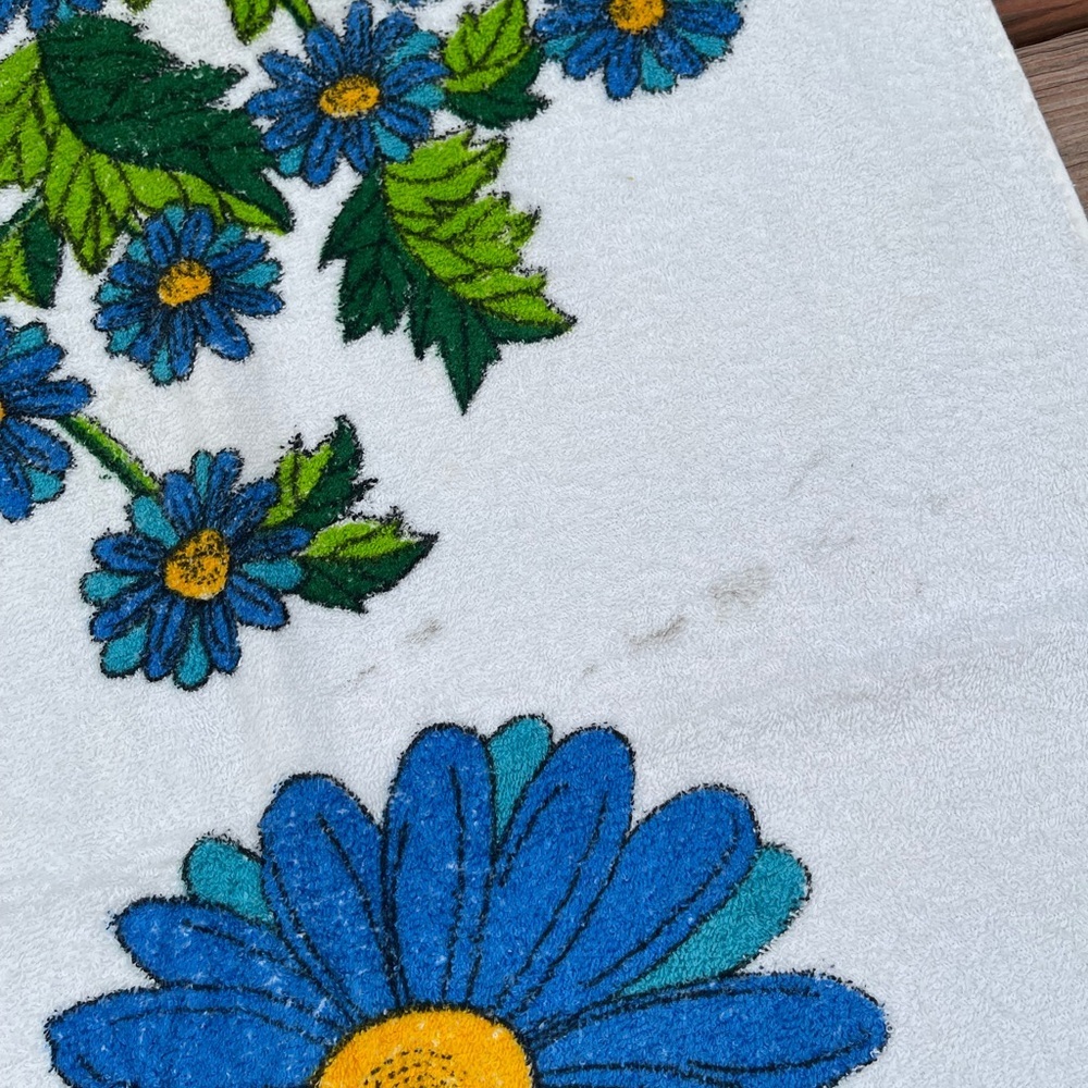 Vintage Cannon Bath Towel Lot 70s Retro Hydrangea Iris Daisy Floral Fringe MCM - Picture 15 of 16